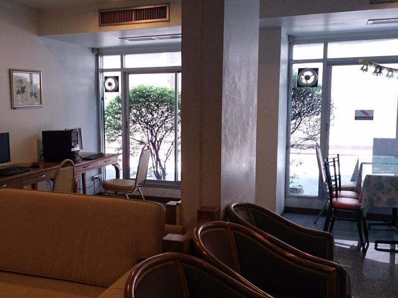 בנגקוק The Blooms Residence מראה חיצוני תמונה